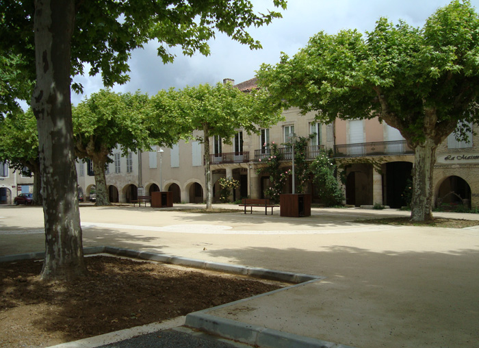 Sos, place Armande Fallières - Anne Coquel, architecte / AC2I Pascual BET © CAUE 47